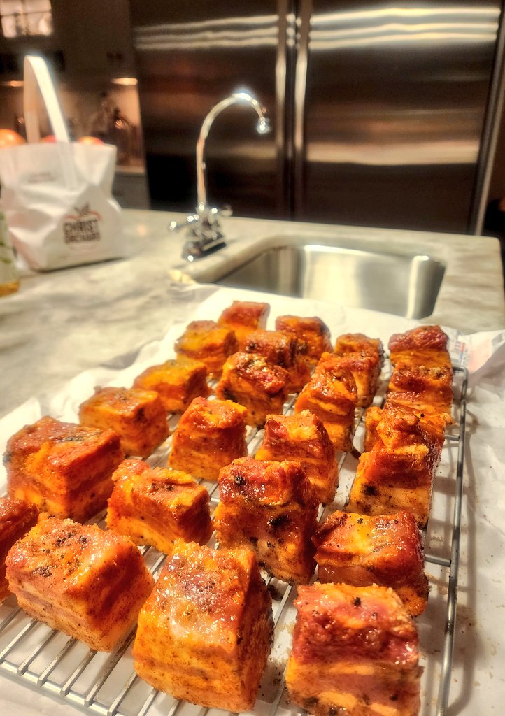 SamuelBHudson's tweet image. Can&apos;t talk #China🇨🇳 without the #pork! #PorkBelly #BurntEnds #TrumpXi