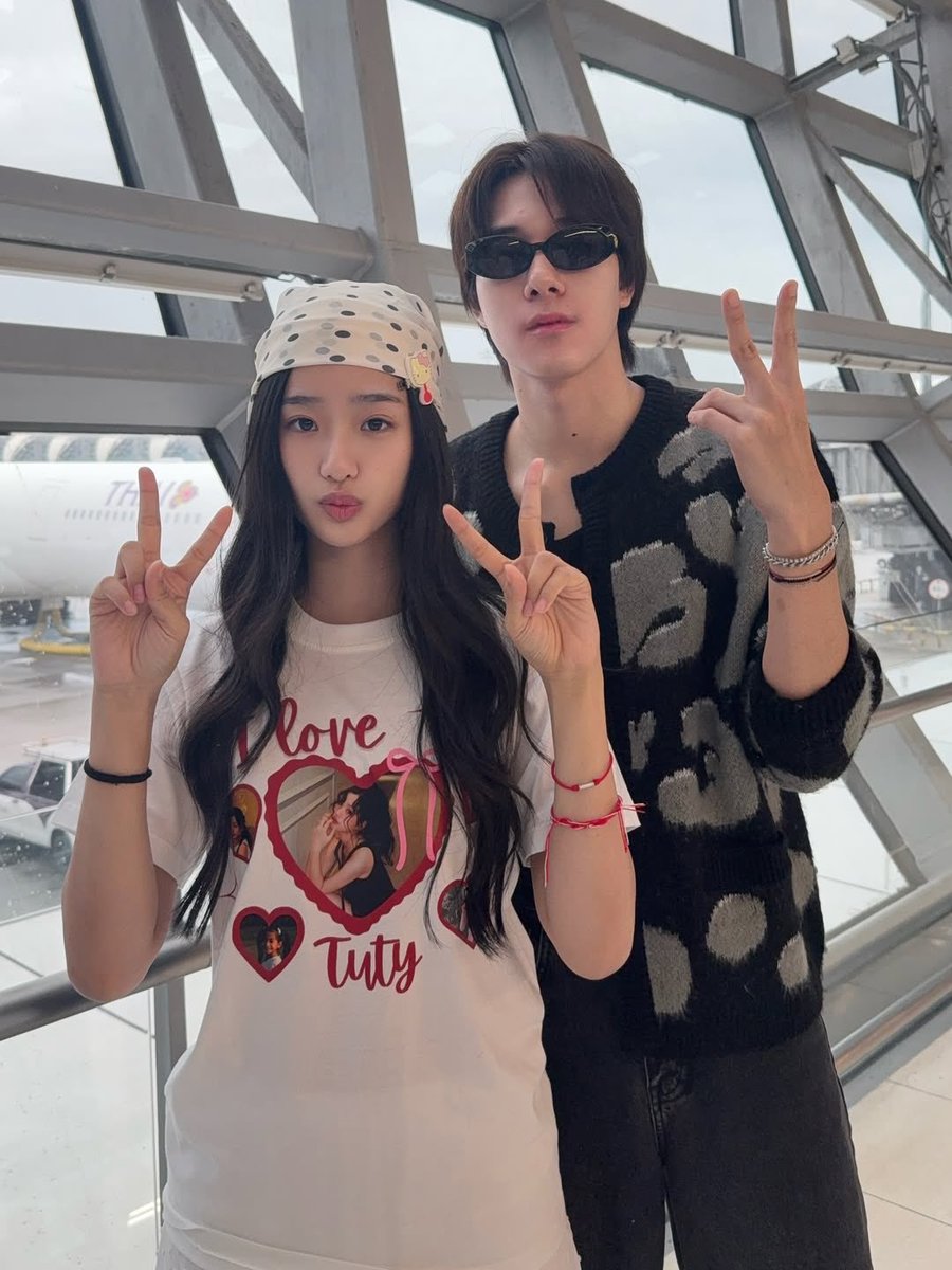 Tu_ttwOfficial's tweet image. 🎂Happy birthday พี่ชายสุดแบดของน้องตูนะคะ ขอให้พี่นานิมีคนรักเพิ่มขึ้นอีกเยอะ ๆ มีงานมาก ๆ กิจการเฮง ๆ ปัง ๆ ขอให้ทุกก้าวของพี่นานิมีทุกคนโอบกอดไว้ตลอดเลย ซัพพอร์ททุกการเติบโตของพี่นานิเสมอนะคะ เบิ้บบูค้าบบ🩷🫶🏻 @Hirunkit_ 

#TheBlessing28thNani
#tontawan