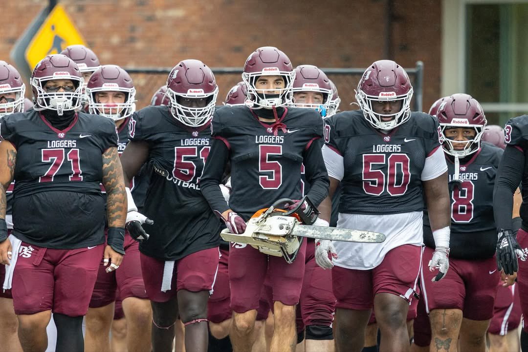 jeffthomas4's tweet image. Repost from @psloggers
•
Who’s ready for some football this week?? Catch your Loggers at home on Saturday!!

Home: 
🏈 FB:
- 11/1 vs Pacific @ 1:00 pm 

📲 Link in bio for schedules, coverage, and more! 

#universityofpugetsound #RollLogs #D3fb