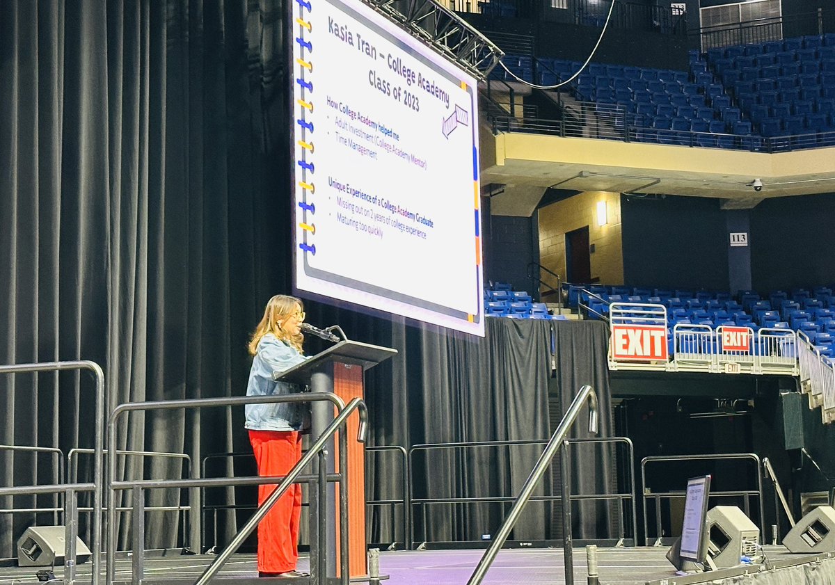 Rosario Meehan tweet media