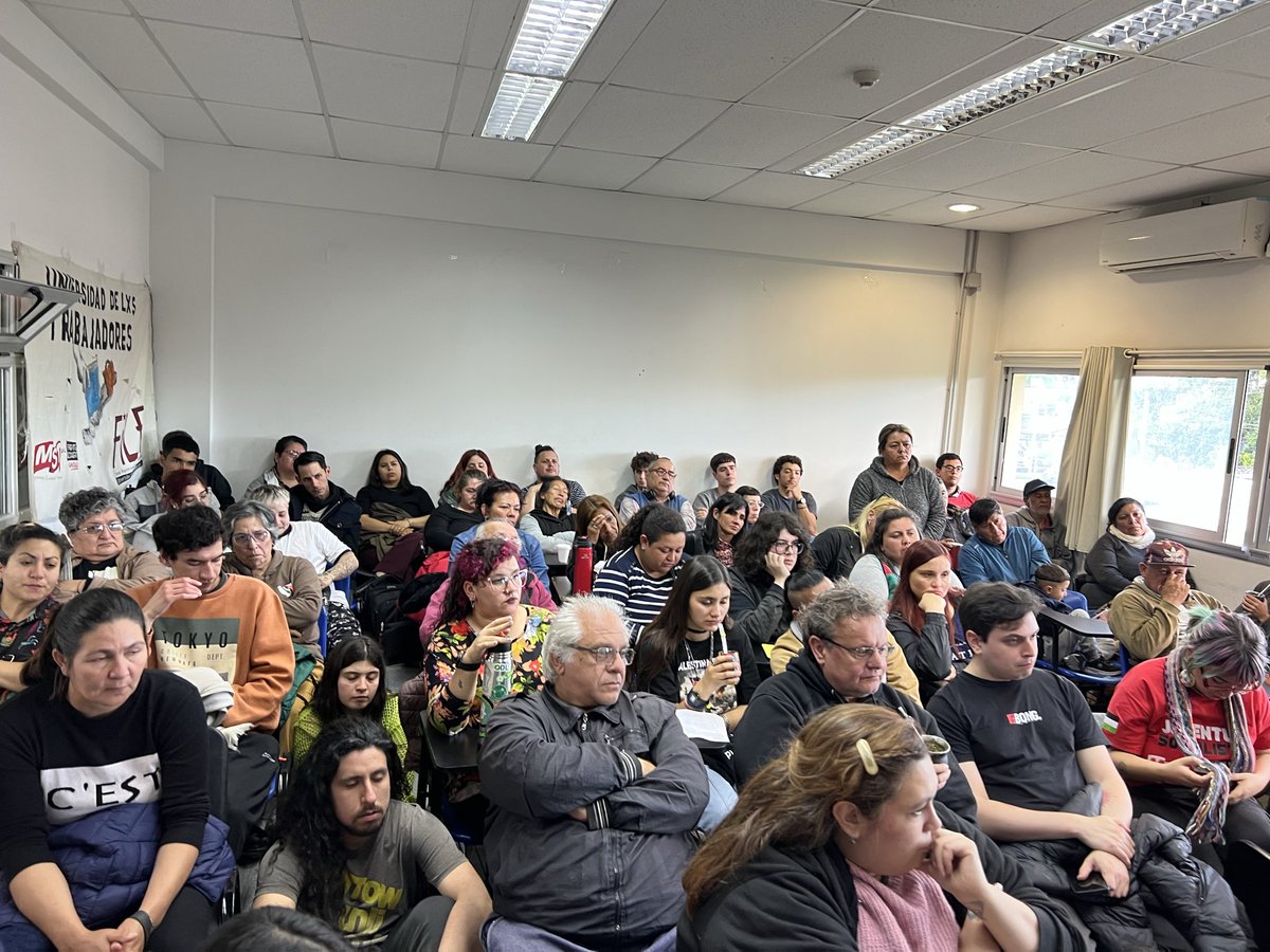 Lindo encuentro en la Universidad de Moreno para hablar sobre la Flotilla Global Sumud y la causa Palestina 🇵🇸