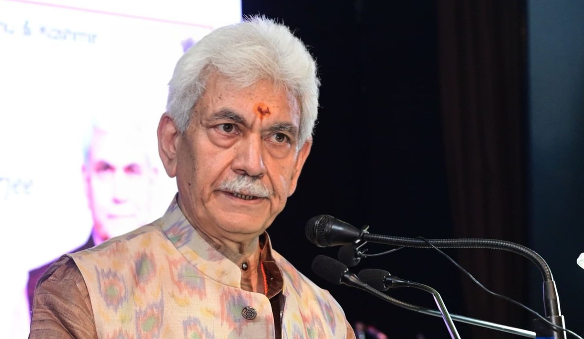 shah_Shakir_011's tweet photo. Hon’ble LG @manojsinha_ has ushered Jammu Kashmir into a new era — where peace is permanent, governance is participatory, and every citizen stands empowered with renewed faith in institutions and the promise of collective advancement. #DevelopmentWithDignity #GoodGovernance https://t.co/ZwukYrDF3m