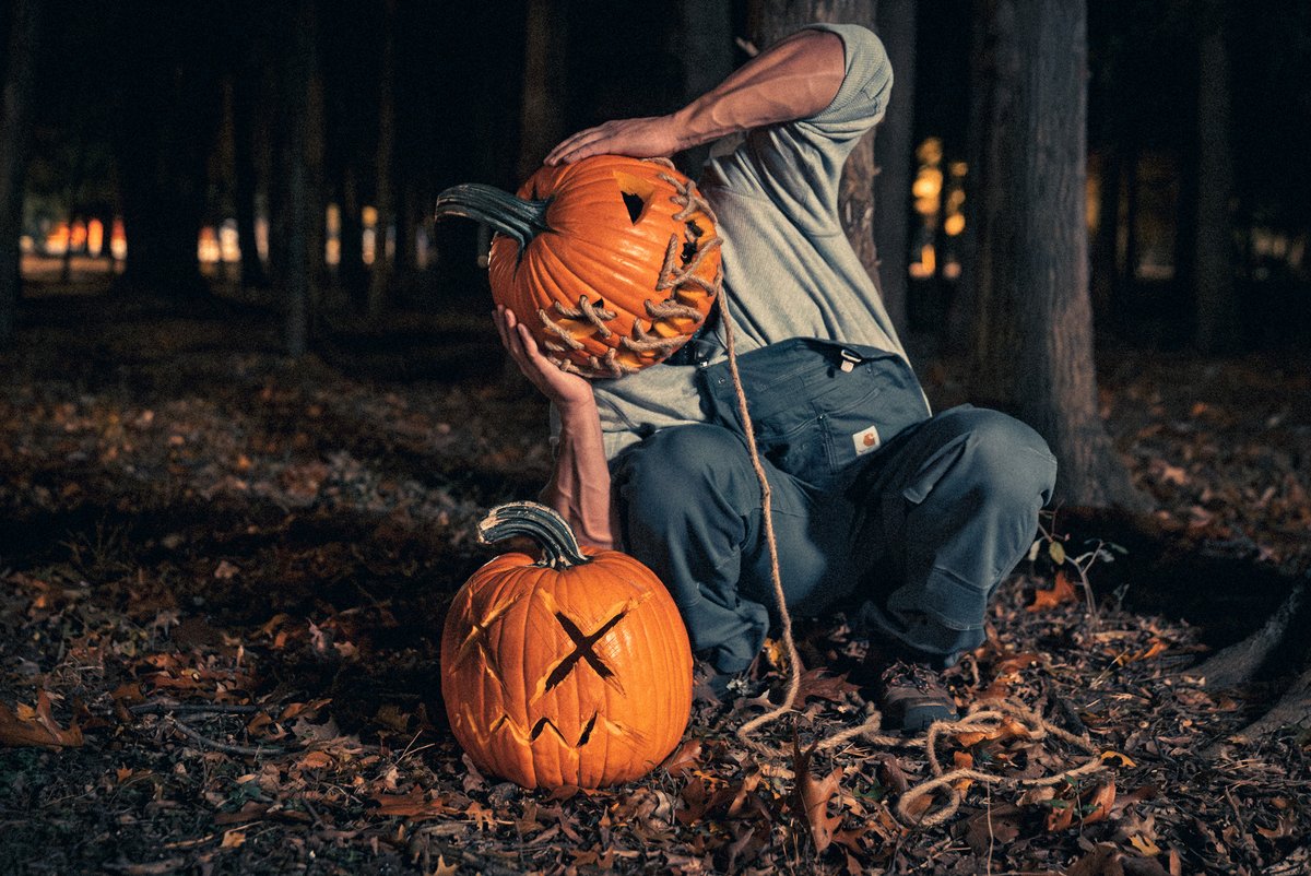 GaintrustMikey's tweet image. Some extra pics from the Haloween photo shoot