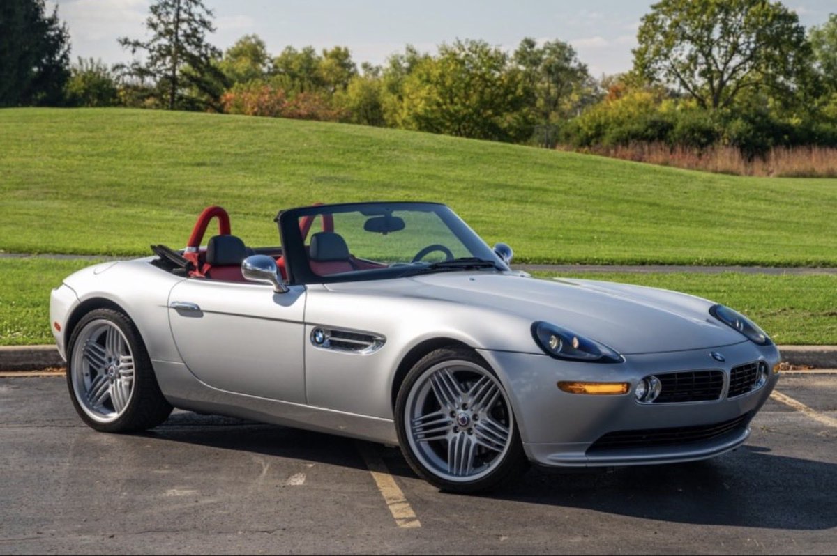 Draghub1's tweet photo. ππ¨ BMW Z8
π₯ Engine: 4.9L V8 β 400 hp @ 6,600 rpm
β‘ 0-60 mph: 4.2 sec
π Top Speed: 155 mph (limited)
βοΈ Transmission: 6-speed manual
βοΈ Weight: 3,495 lbs
πΆοΈ Design: Henrik Fisker neo-classic
π Bondβs Alpine icon (The World Is Not Enough)
β¨#BMWZ8 #CarLegend https://t.co/ROtsTuxFtY