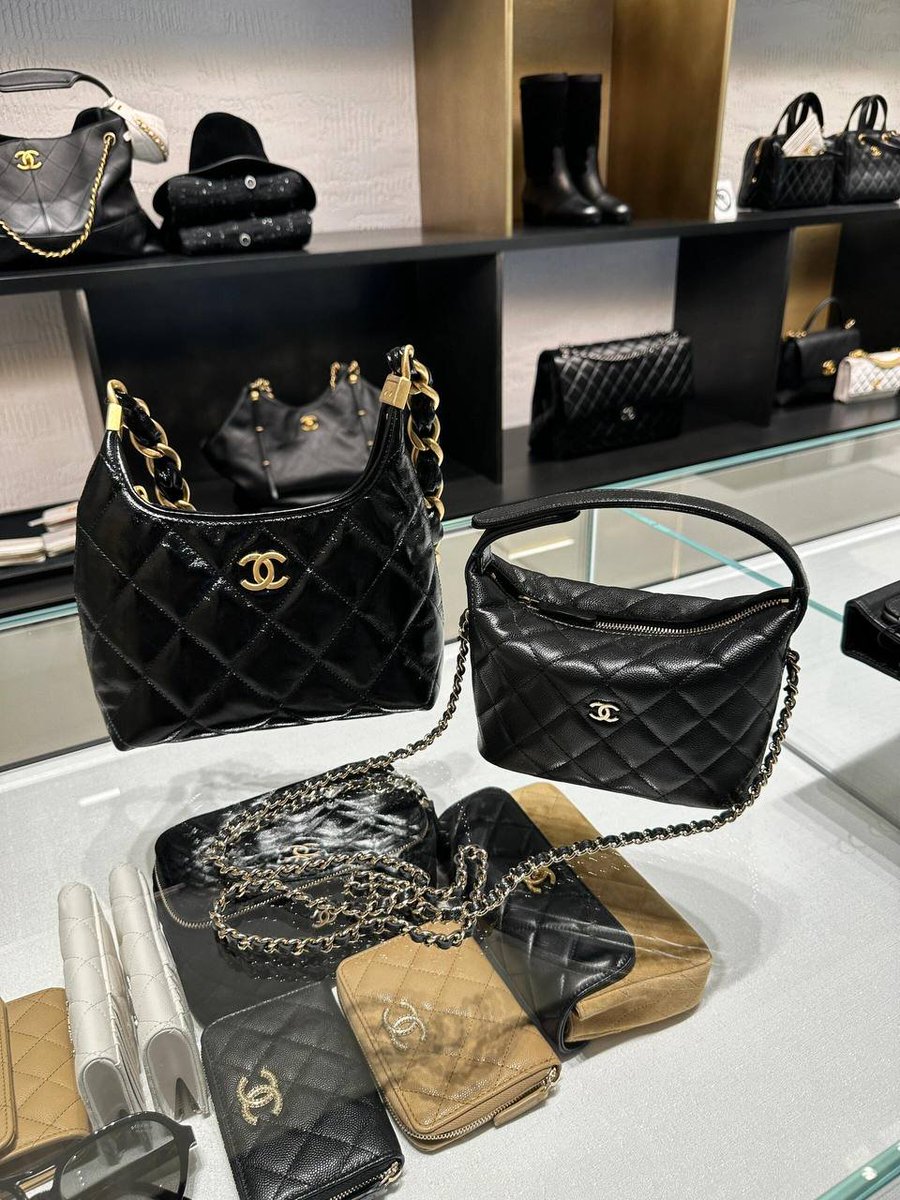 SwanEcho tweet media