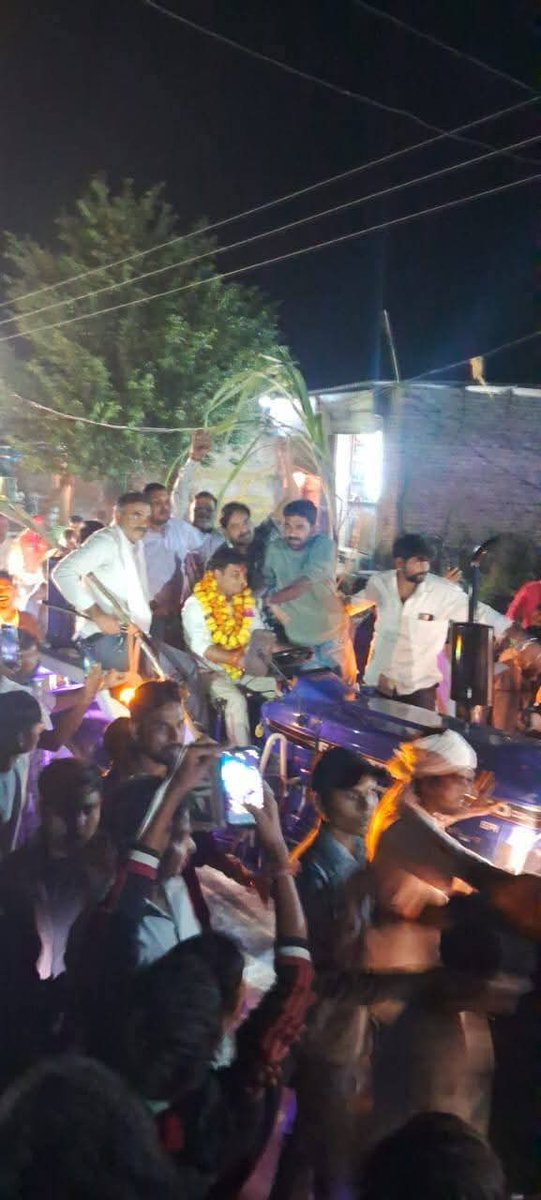 KNemmla's tweet image. 📍 अंता 

जनता का प्यार 💐👏