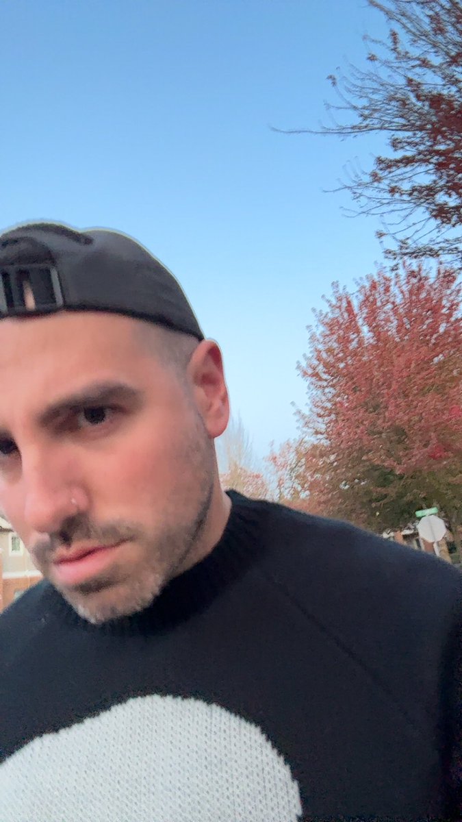 Local Boy tweet media