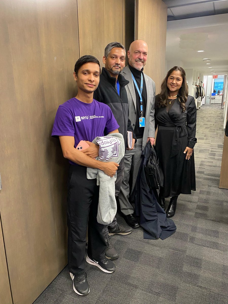 Round table discussion with IIMM. Thanks to the Swiss Mission for the place.

Photo: Hana, WPN