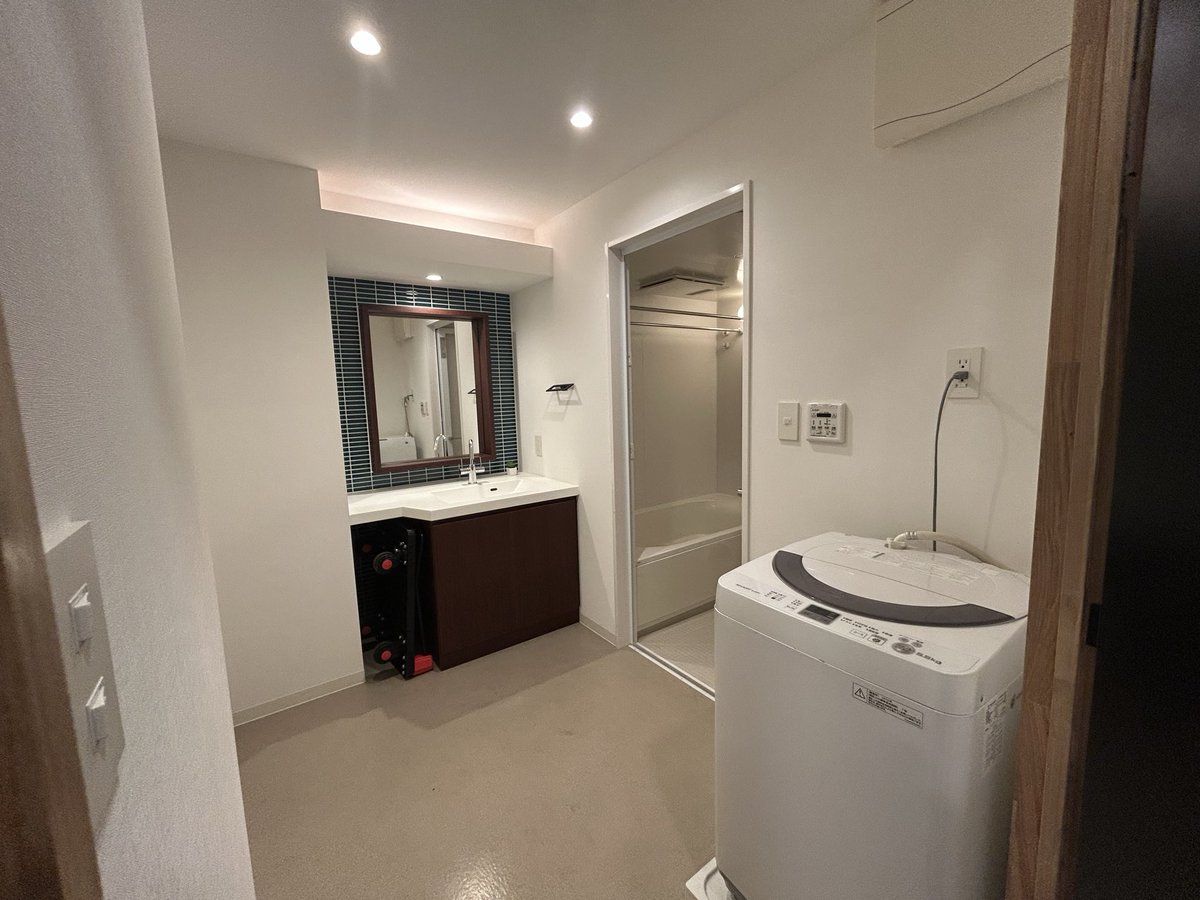 スタジオホワイトブレイン tweet media