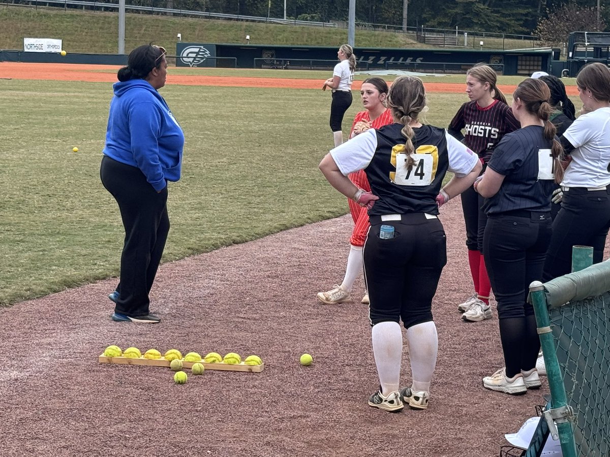AWeaver2027's tweet photo. Had such a great time at the Lawrenceville Georgia Showcase camp and got some great feedback from coaches https://t.co/gRfj1y4r0H