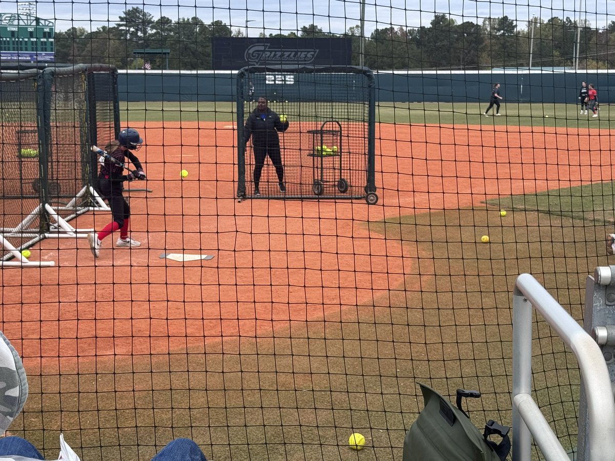 AWeaver2027's tweet photo. Had such a great time at the Lawrenceville Georgia Showcase camp and got some great feedback from coaches https://t.co/gRfj1y4r0H