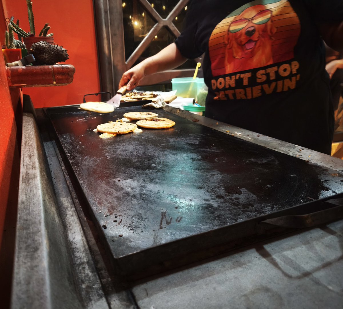 BTCEmbassy_SV's tweet photo. Having a fun night!
#Bitcoin #BitcoinEmbassy #ElSalvador https://t.co/bz6POKNFY2