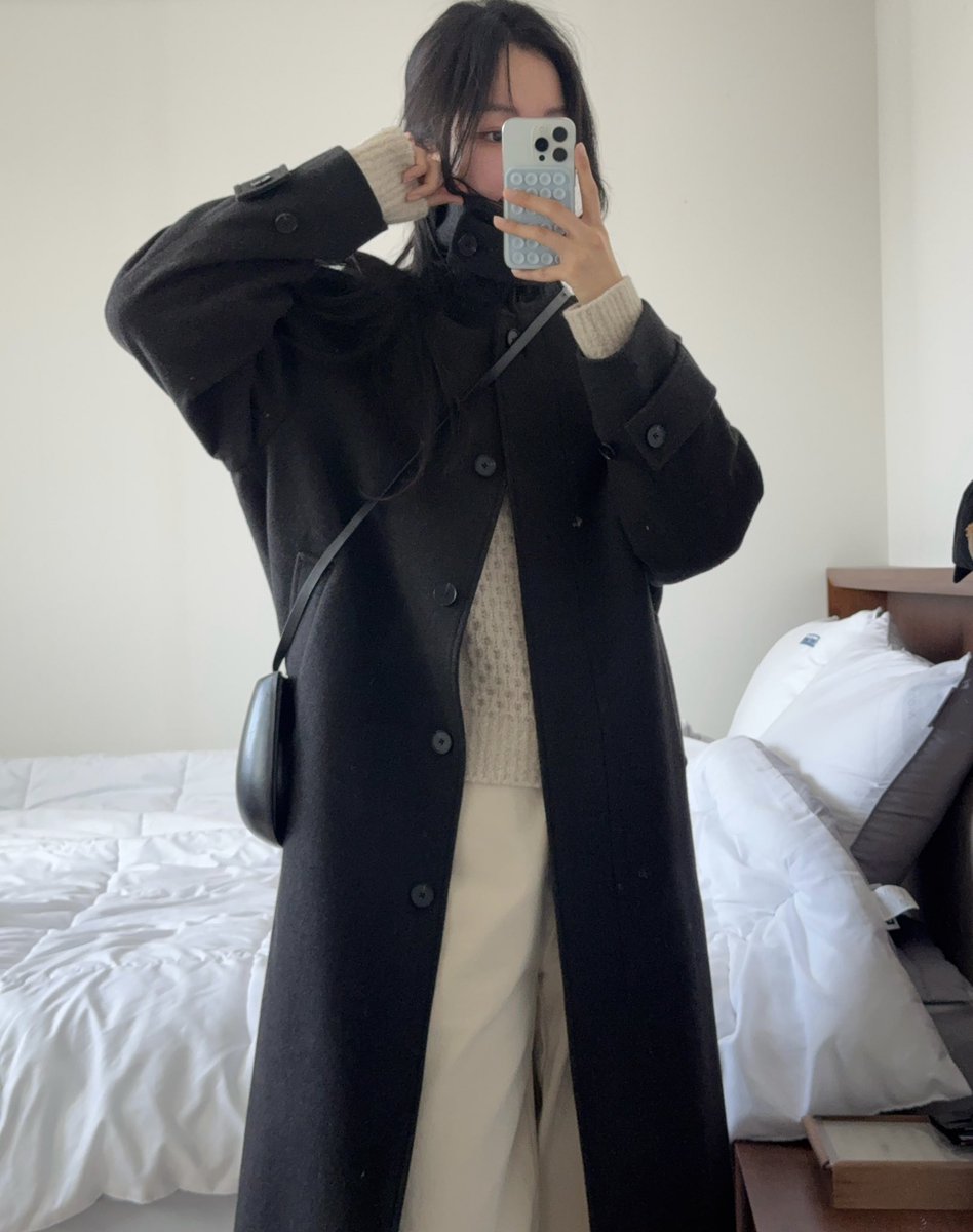 가을 건너뛰고 바로 겨울로 가는 것 같아서 아쉽기도 설레기도 .... 낼모레면 11월이다