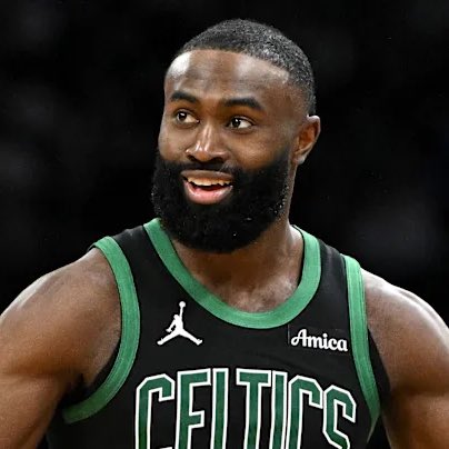 JAYLEN BROWN TONIGHT:

30 POINTS
5 REBOUNDS 
4 ASSISTS 
12/20 FGM
+20 +/-
32 Minutes