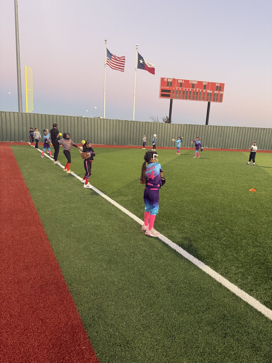 Lake Belton Bronco Softball tweet media