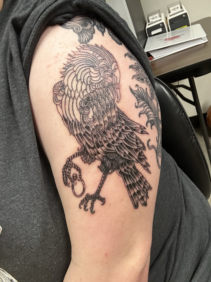 session 4 and 5 out of ???? the mask is completely finished and the raven is like 70% complete, we're right at the half way point!!!!