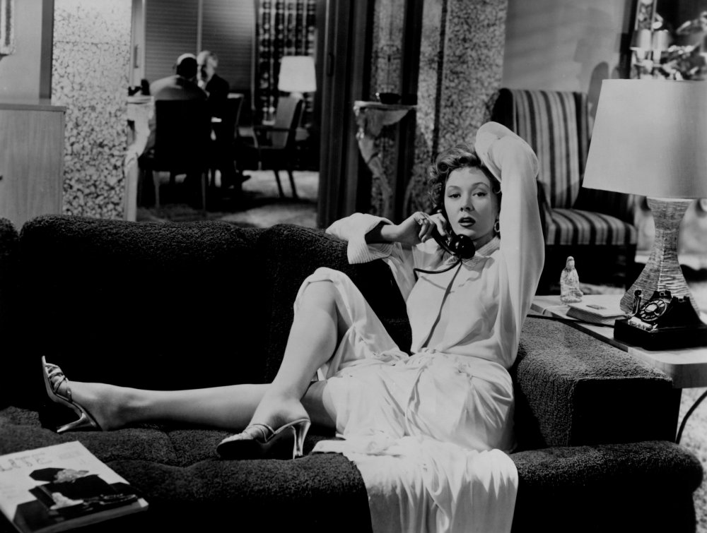 LadyKdesigns's tweet photo. Day 10 #NoirvemberChallenge Fav Gloria Grahame #filmnoir? 
She’s a legend, &amp; choosing one role is difficult, but I pick The Big Heat ('53), playing the complex Debby Marsh. Considered one of her most iconic performances, she keeps you rooting for this tough dame’s transformation. https://t.co/o2EnjXytJH