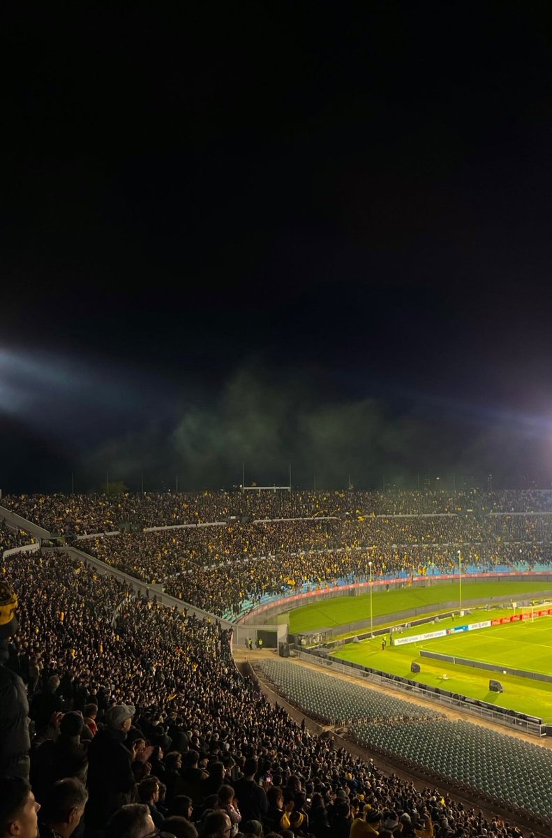 El club del pueblo.
