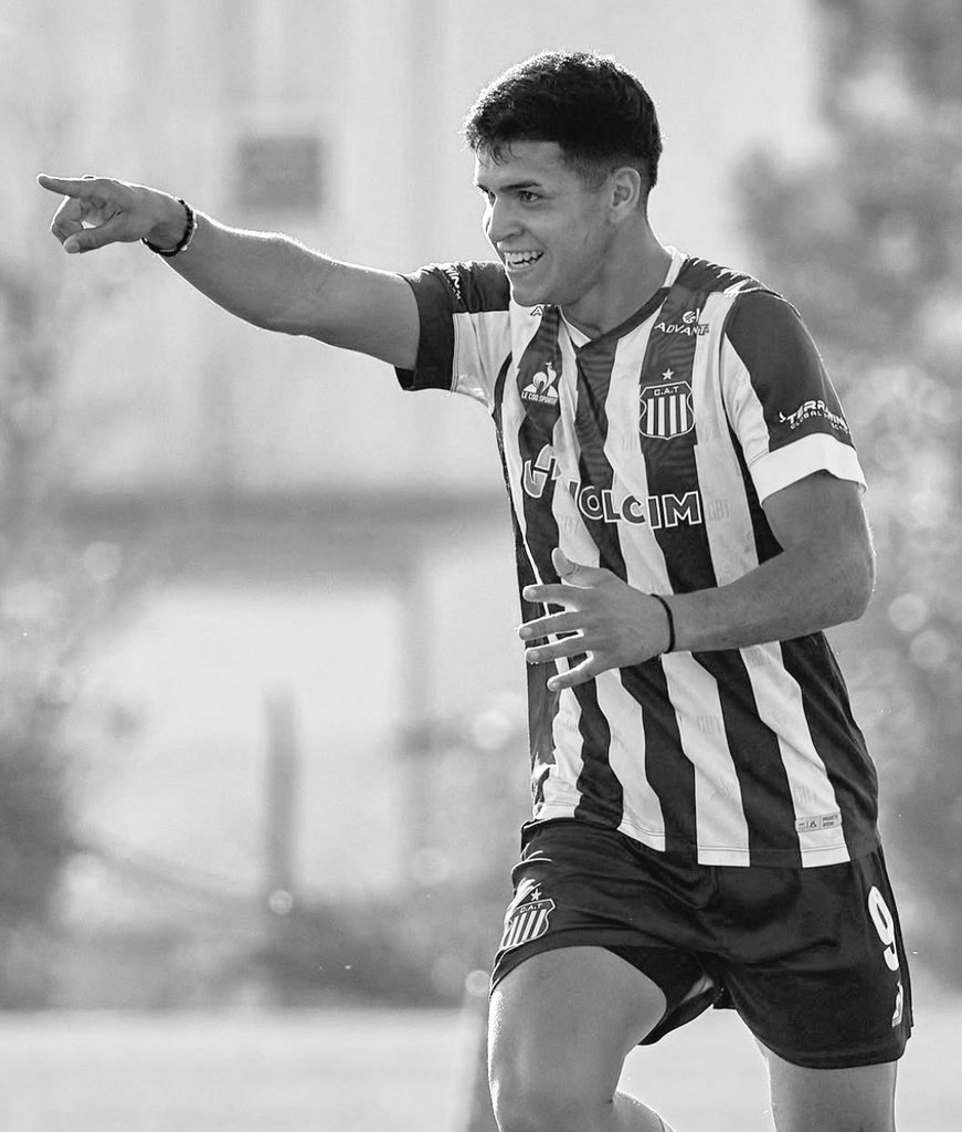 🔝 Martín Cuitino marcó dos goles y fué figura en #Talleres por la Copa Córdoba.

🎇 Hermosa noche en la Boutique. Matienzo trajo más de 500 hinchas de Monte Buey y jugaron el partido de su vida. Así lo confirmaron sus propios jugadores.

🏆 Esta Copa es una enorme iniciativa, si