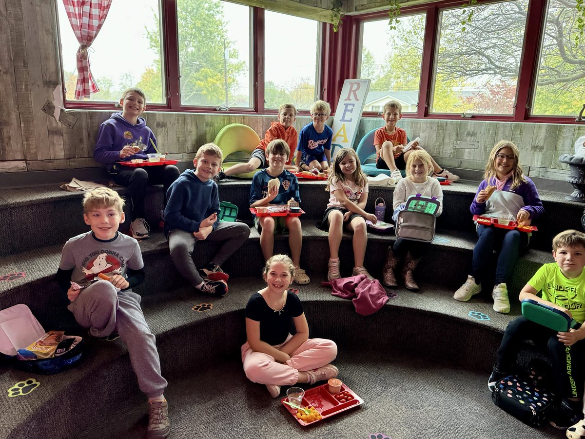 Leslie Ryan Cherry tweet media