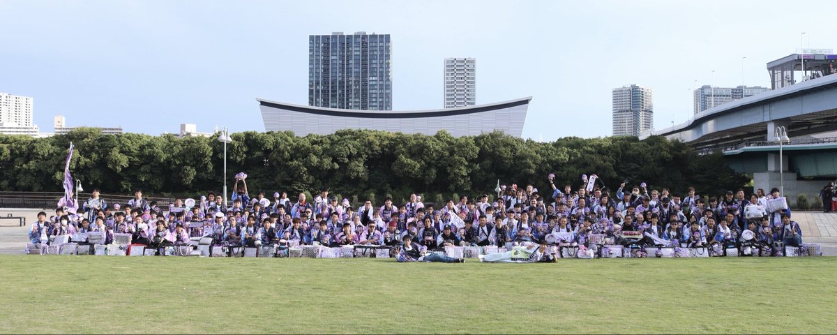 nrf_s150y's tweet image. トワ様2ndソロライブ開催記念
眷属集合写真ありがとうございました‼️
ご参加頂いた皆さんのスムーズな行動によって撮影出来ました！

初めて企画を立ててこんなにたくさん
集まって頂いたのは本当に感謝です😭

💜👾思い出したい未来があるから👾💜

 #常闇トワ2nd
 #常闇眷属