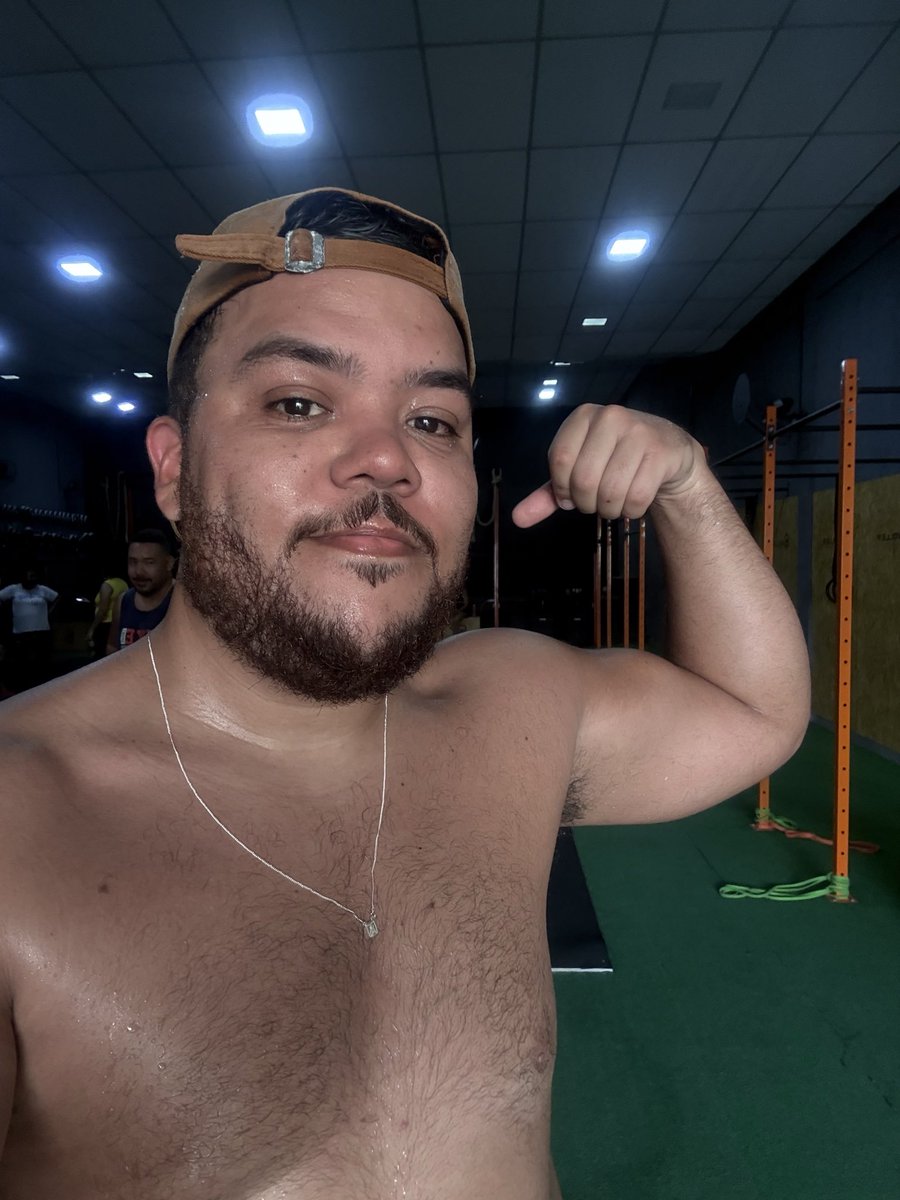 roddcorrea's tweet photo. Finalmente começando a chegar em um dos meus objetivos de corpo https://t.co/k2XWH5tRik