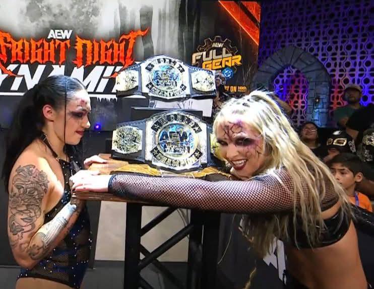 Julia Hart et Sky Blue qui avancent dans le Tournoi pour les titres par équipe. C'était un régal ce match face à Jamie Hayter et et Queen Aminata. 

Ça peut qu'être bien pour elles, en espérant qu'elles aillent loin dans ce tournoi. 

#AEWDynamite