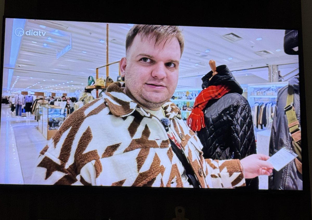 assistindo meus amores <a href="/canaldragbox/">DRAGBOX 📦</a> descobrindo preço da bolsinha prada