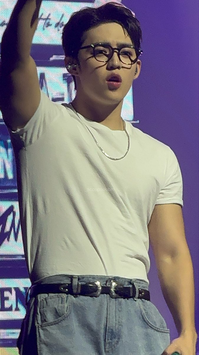 yeah he’s crazy

#scoups #seungcheol #승철 #에스쿱스 #SEVENTEEN_NEW_IN_DC