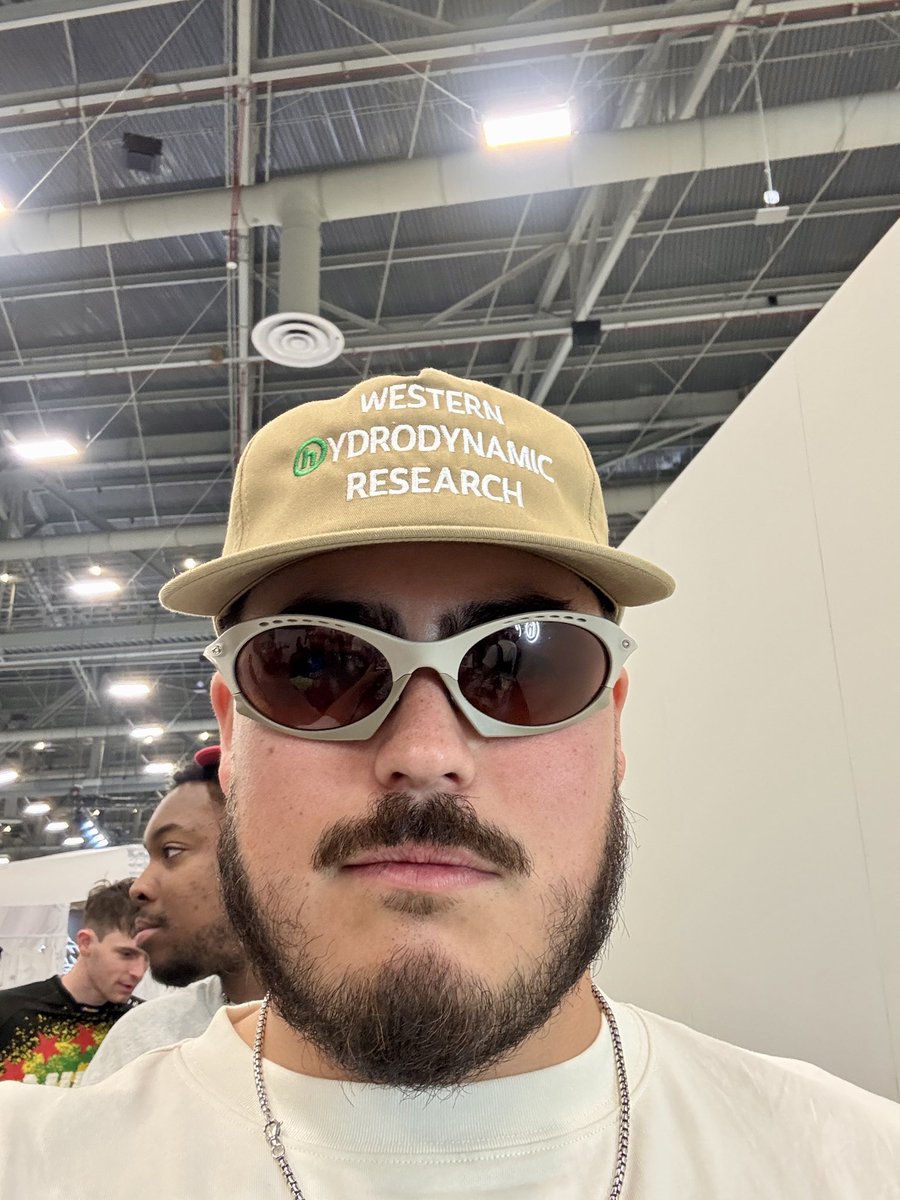 4 favorite photos from ComplexCon… sorry Berty 😂