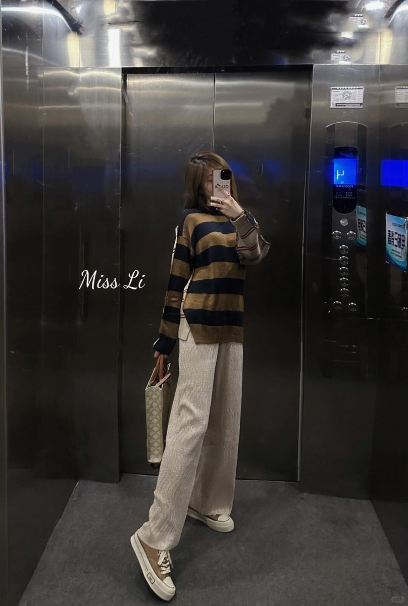 piqibaozaoxiao1's tweet image. #noteinspiration #dailyoutfit #whatto wear
What are y'all wearing today? 😊
Eating too much really does make you gain weight.
Check out Teacher Li's profile, everyone! She's got a squad of BFFs. 🤗