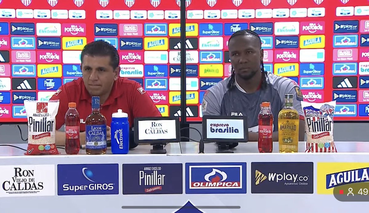"No somos un equipo de cábalas, sino de fe, el mismo nombre lo dice: Santa Fe. Creemos en que si nos entregamos al 100% y todos los planes a Dios seguramente vamos partido a partido. No hemos perdido de vista el objetivo de ser bicampeones" - Pacho López