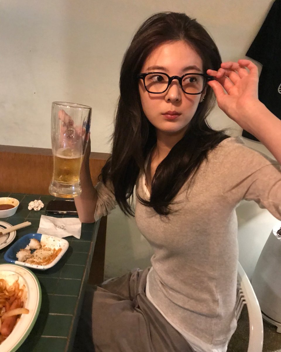 itzypopbase's tweet photo. ITZY’s Lia looks radiant in newly shared photos. https://t.co/3KSezuEtul