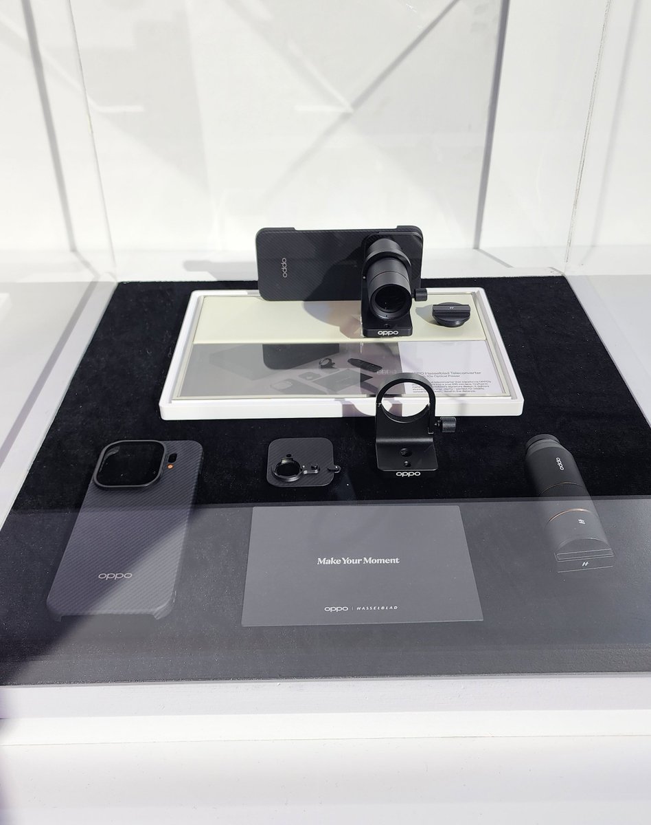 ราคาตัวนี้ไม่แน่ใจว่าราคาปกติอยู่ที่เท่าไหร่ ไม่ทันได้อยู่ฟัง แต่หน้างานบอกมีโปรโมชั่นเหลือ 6,900