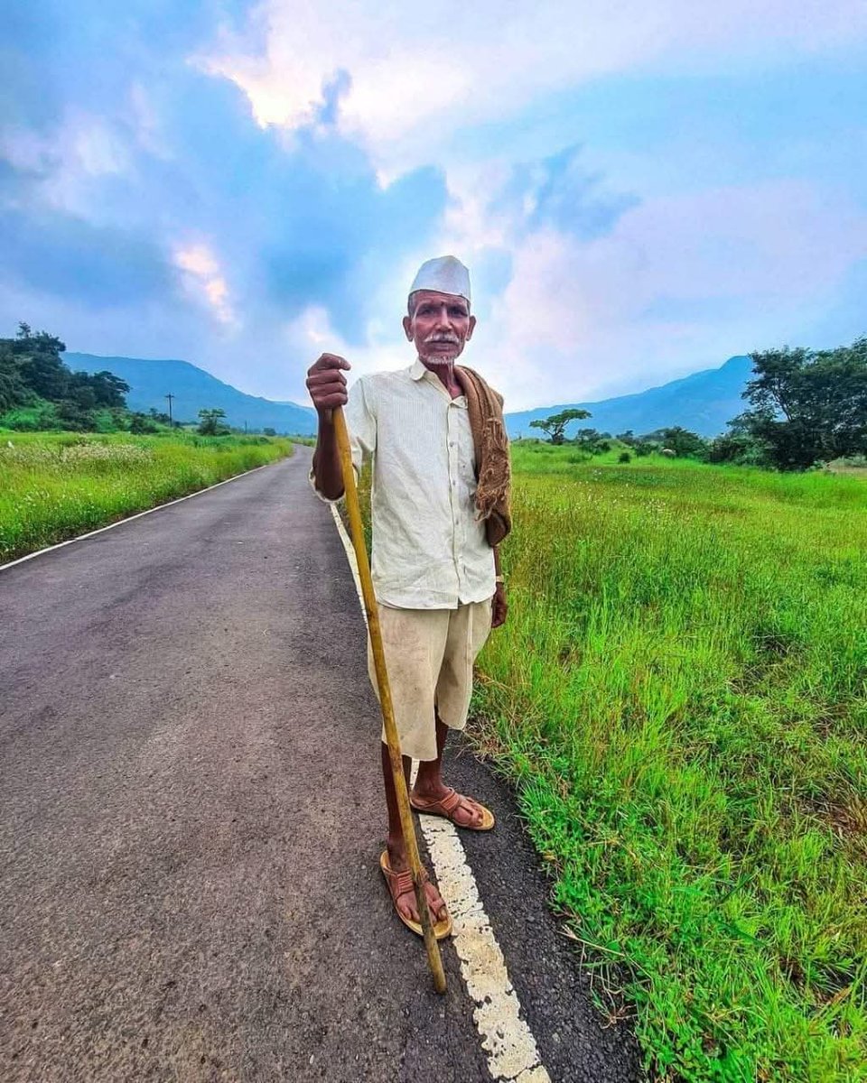 *जेव्हा आयुष्य आपल्याला हसवेल तेव्हा समजून जा. चांगल्या कर्माचं फळ मिळालंय. आणि आयुष्य जेव्हा रडवेल तेव्हा ध्यानात ठेवा की, चांगलं कर्म करण्याची वेळ आलीये..!*💯
शुभ सकाळ