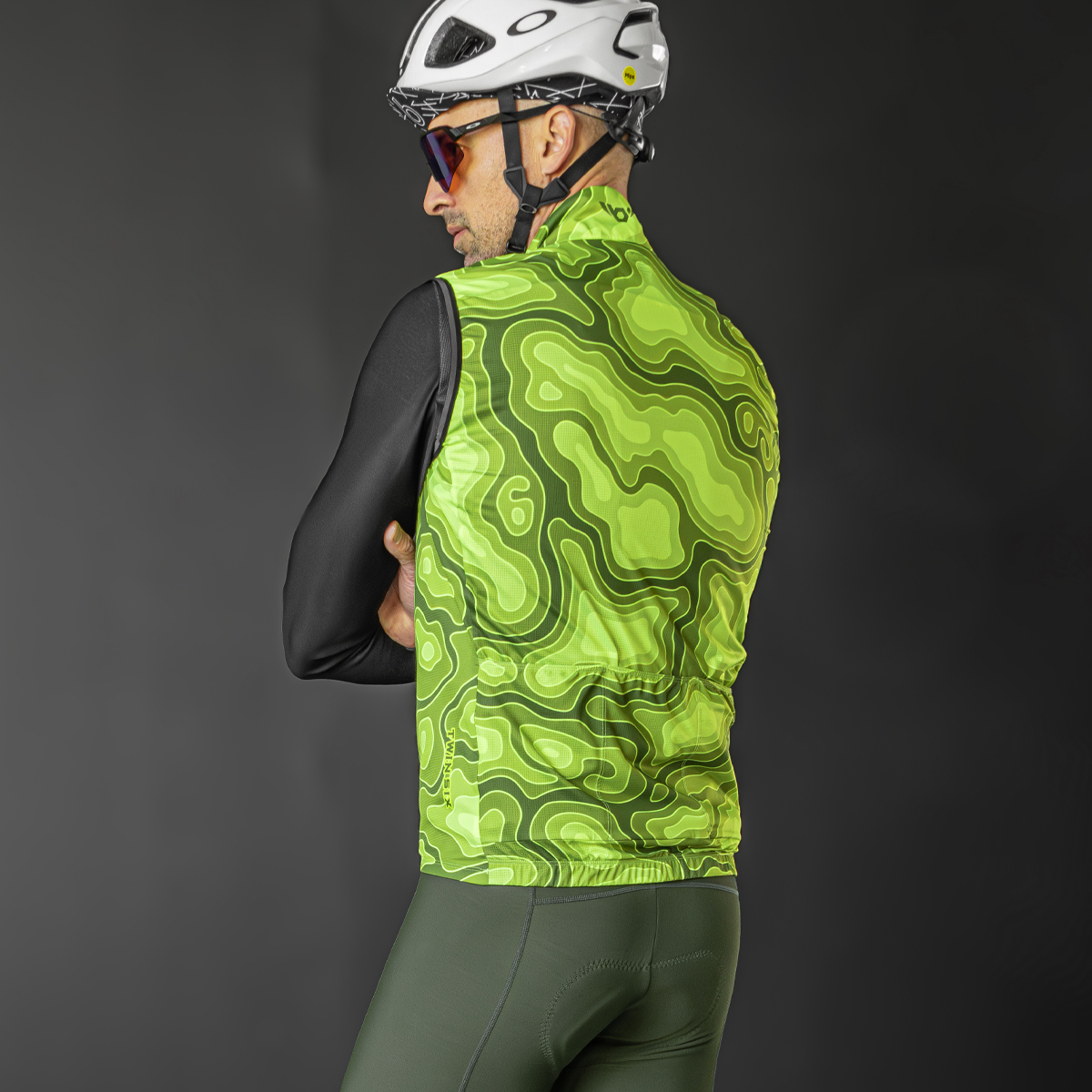 TWIN SIX tweet media