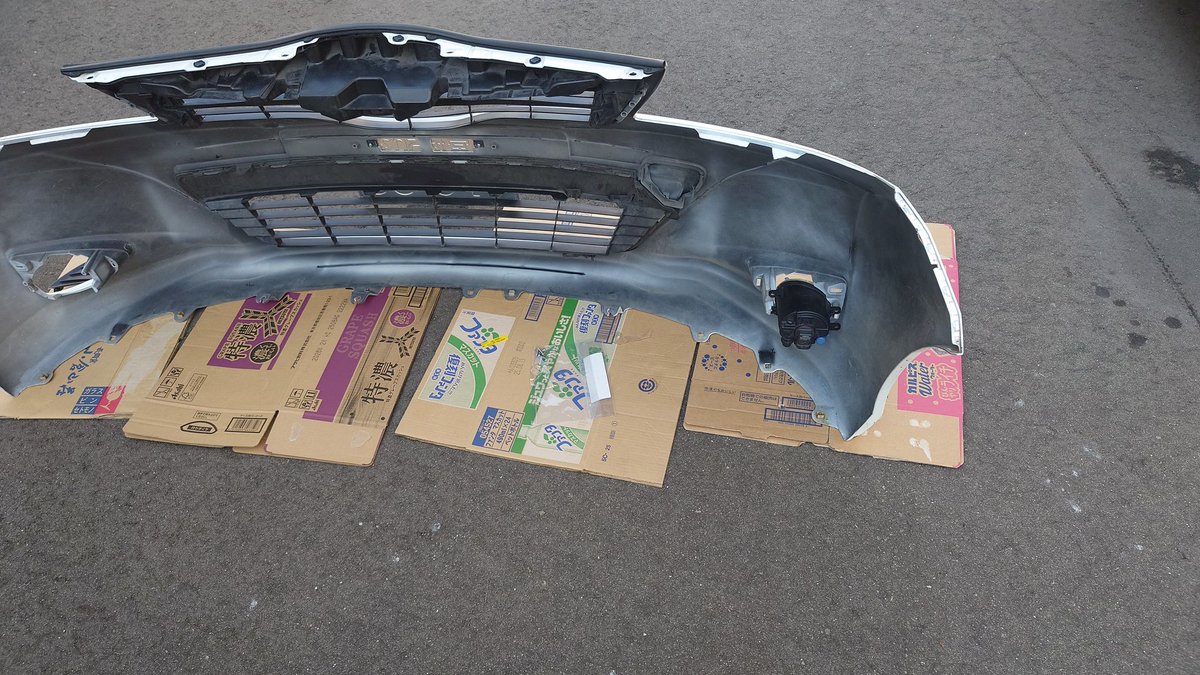 DodgeHEMI7's tweet photo. バルブまだ届いてないけど、
午後には届くからフォグランプユニット付けときましょうかね。 https://t.co/0PvMxSxtL7