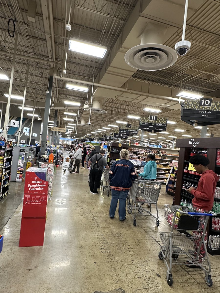 rhettybe's tweet photo. Thank you, @kroger https://t.co/R7SMu7kgcD