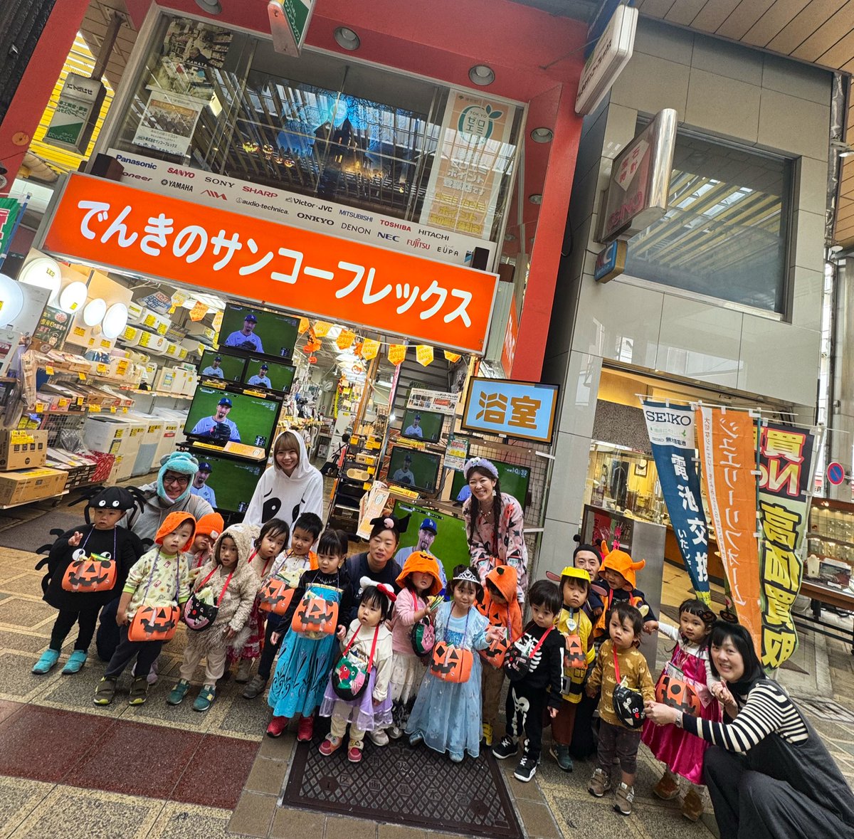 sanko_flex's tweet photo. ハッピーハロウィン👻🎃
かわいくて朝から癒されました〜☺️ https://t.co/I77SY8XPOr