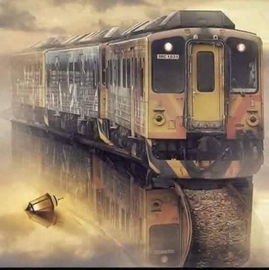 من أروع

ما قرأت ...

🤔👌

#دوستويفسكي

المقصورة الأخيرة في القطار ...

 كل عام كان والدا الطفل "مارتان" يصطحبانه في القطار عند جدته ليقضي عطلة الصيف. عندها يتركونه ويعودون في اليوم التالي.

 ثم في إحدى الأعوام قال لهما:

 أصبحت كبيرا الآن ...ماذا لو ذهبت لوحدي الى جدتي هذا