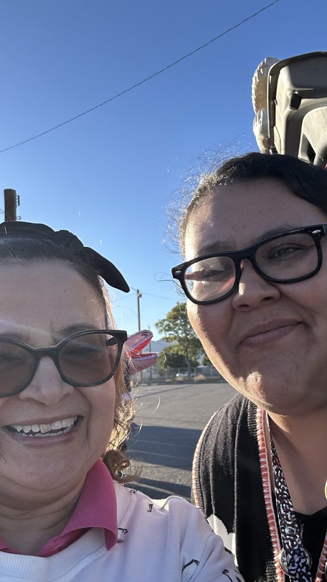 ParklandLibrar1's tweet photo. Had a great time @TheParkMS trunk or treat! @pmslibraryeptx @phsmats @JSalgado_PHS @DesertaireESLib @northstar https://t.co/7lBkZTZOXG