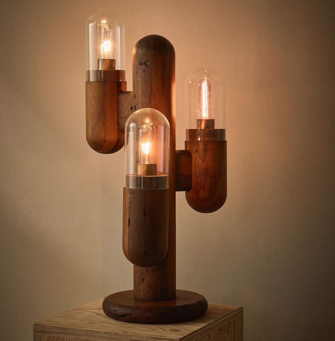 luusssso's tweet image. Mid century modern lamps by Modeline of California