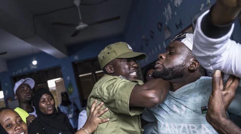 MatthewOkello1's tweet photo. THE REBIRTH 🐦‍🔥 

A generational shift is undeniable. When the time comes, the wind will blow, unstoppable. It is then that Africa will liberate itself for a second time.

Tanzania joined the Games https://t.co/9KrO5ovCbM