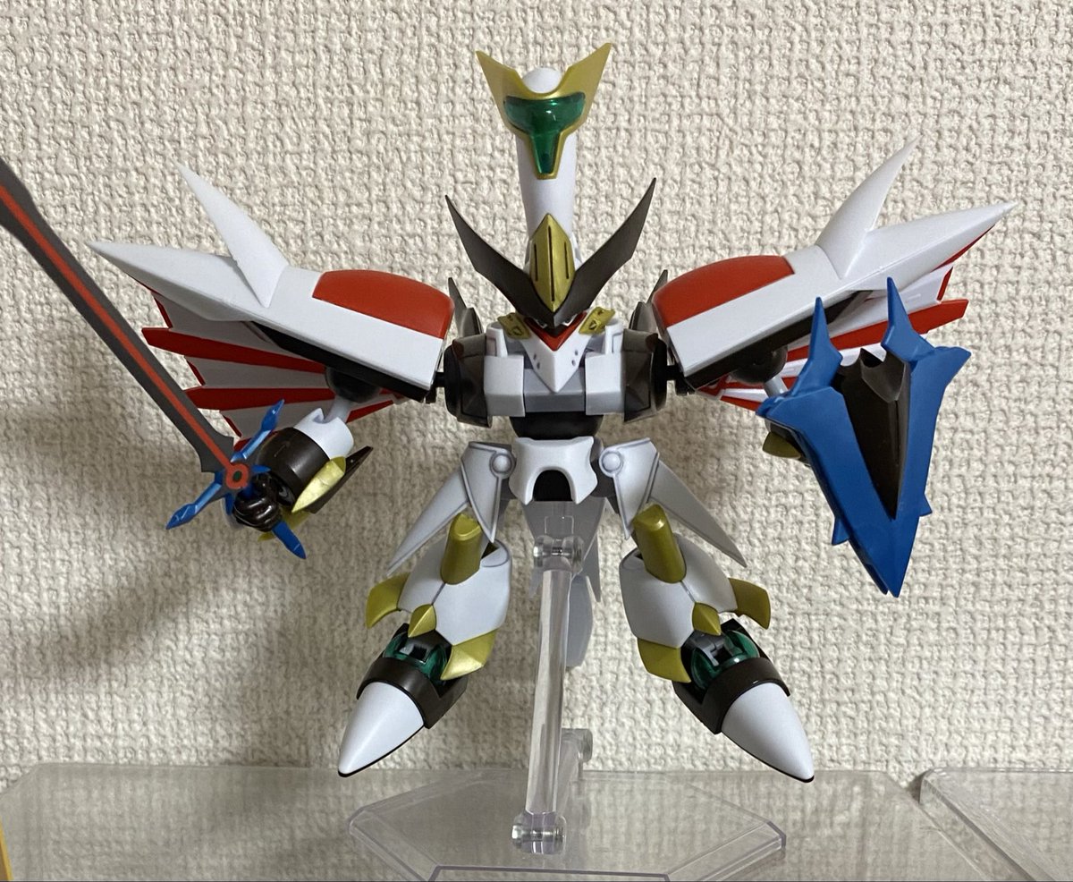 SESKOU's tweet image. #MODEROID ロードゼファー組んだ！
全身のエッジがツンツンで指が痛い！
かっこいい！