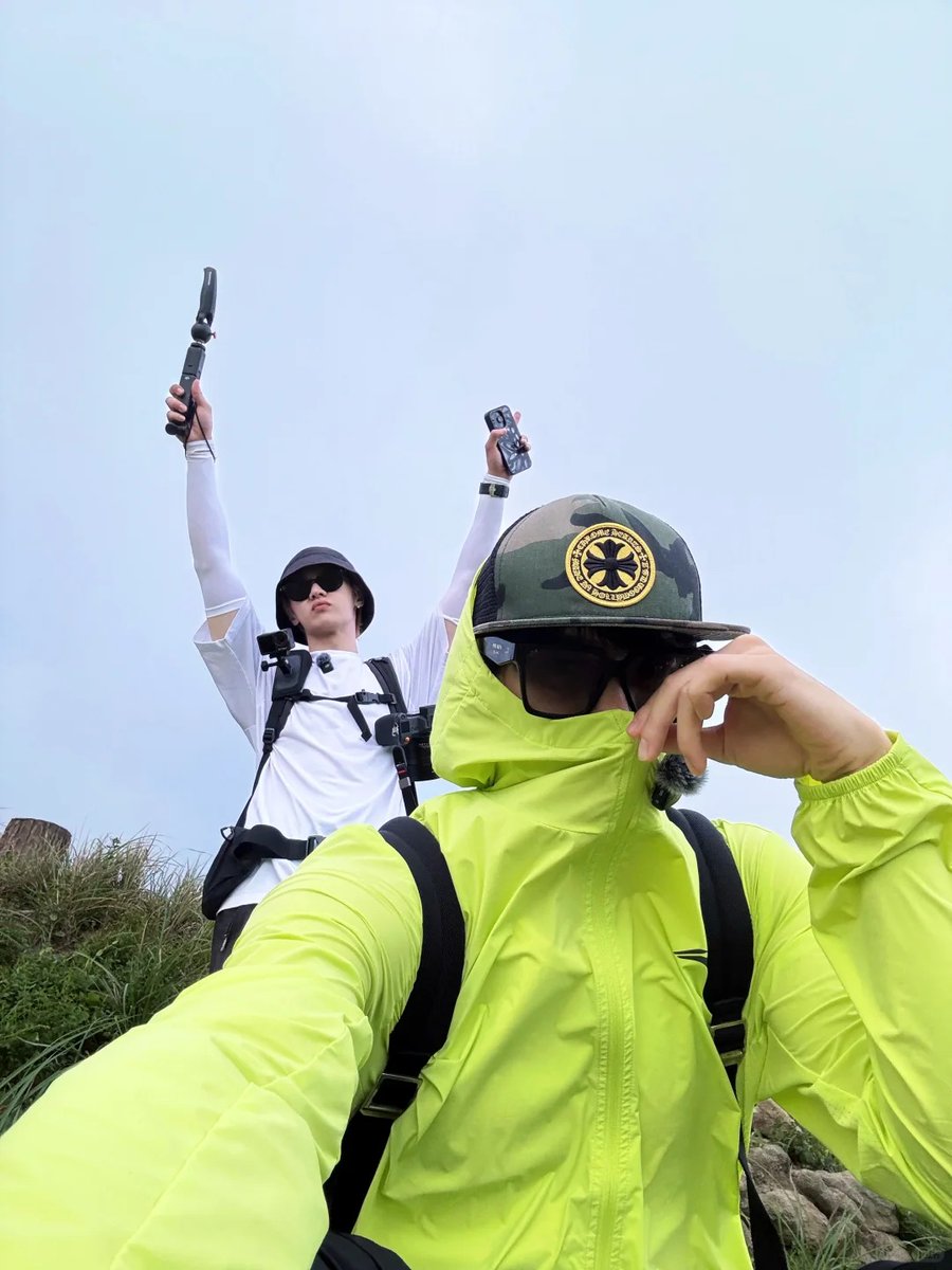 WayVColombia's tweet photo. [251022] XIAOHONGSHU

Actualización de Yao Chen con #KUN

#WayV #WayVColombia #威神V #WayZenNi #钱锟 #쿤 https://t.co/tRjqRfxss9