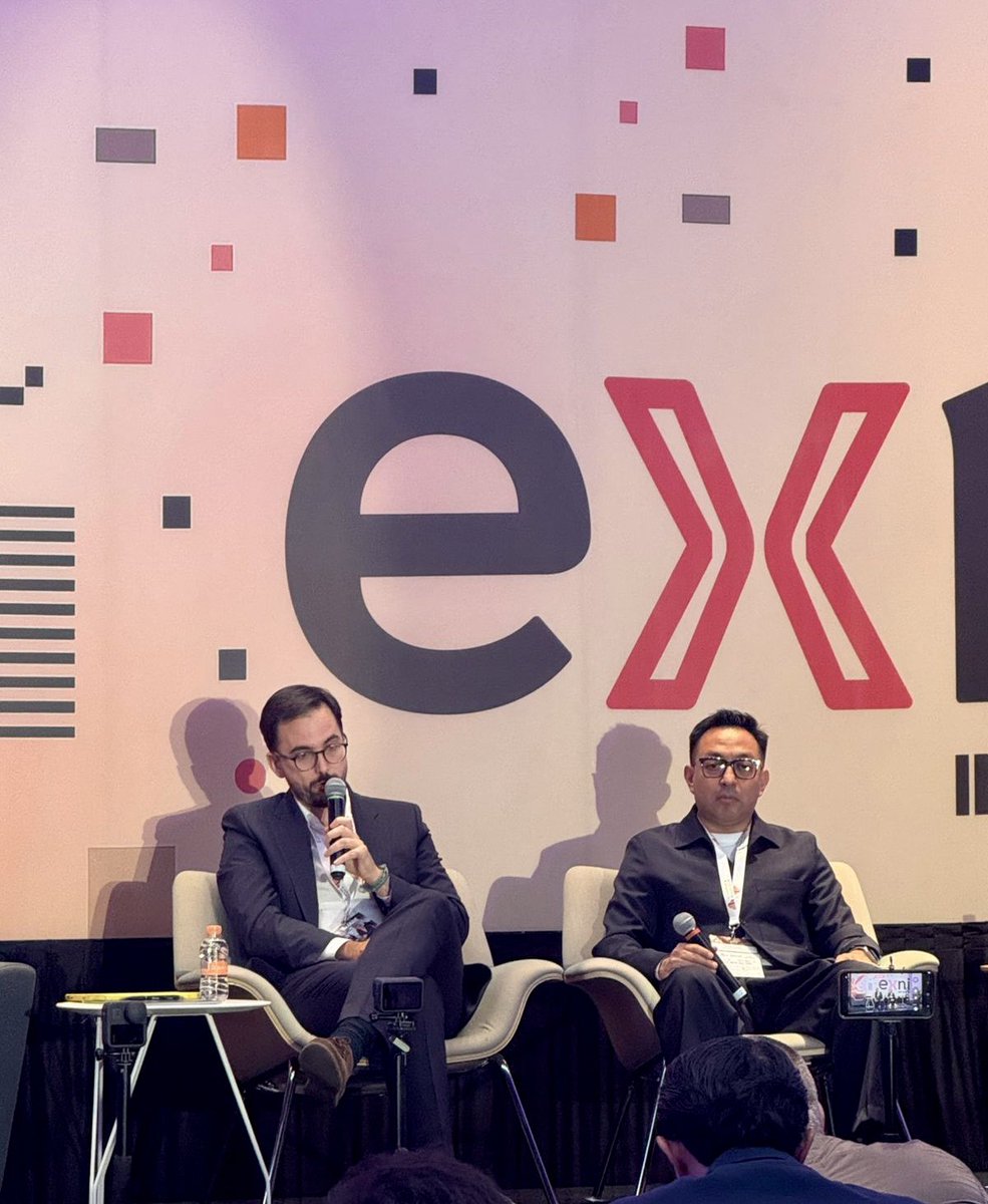 TINSAMEXICO's tweet photo. El día de hoy se llevó a cabo en #EXNI2025 la charla “Datos e IA aplicados a la inversión inmobiliaria en Europa y México”.

Un espacio de conversación en el que participaron:
🔹 Manuel Hurtado, Global Head de Accumin Intelligence
🔹 Justino Moreno, Head de Accumin Intelligence México
🔹 Guillermo Almazo, Publisher & CEO de Inmobiliare Magazine

Durante la plática, se compartieron perspectivas sobre cómo la inteligencia artificial y el análisis de datos están transformando la forma de entender e invertir en el mercado inmobiliario, tanto en Europa como en México.

Agradecemos a @INMOBILIARE por la invitación para ser parte de este importante encuentro de líderes del sector.
