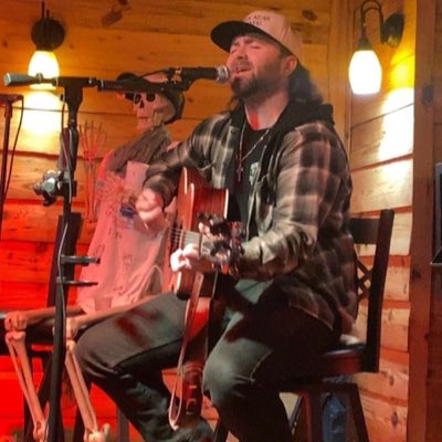 JamieEllisMusic's tweet photo. #NewProfilePic https://t.co/1edKFy7XSu