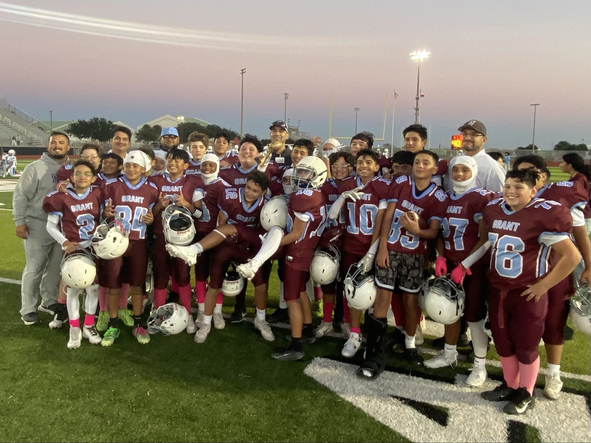 TheProgramCTFB's tweet image. Congrats to our VLC, @GrantCudas 7th grade team for taking 1st in City and our 8th grade team for getting 2nd in city! Lots of great talent coming up to us! Great job fellas and coaches! Great season! #TPND