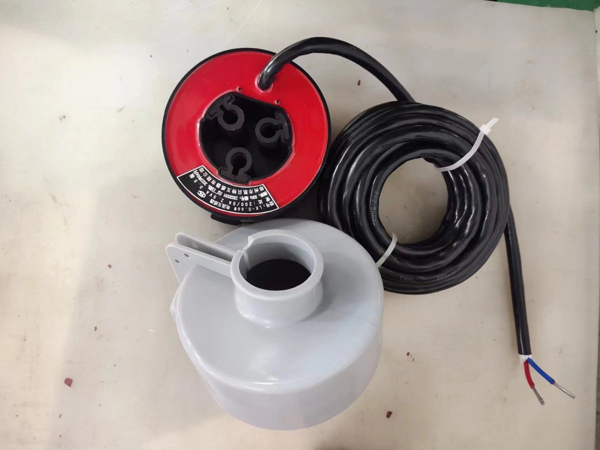 kbtelec's tweet image. ⚡ LK-0.66W Outdoor Split-Core Current Transformer — designed for 0.66kV AC systems, ensuring precise measurement and reliable protection.
High magnetic permeability, low loss, moisture-proof, and maintenance-free.
#CurrentTransformer #PowerGrid #Innovation #Energy #MadeInChina