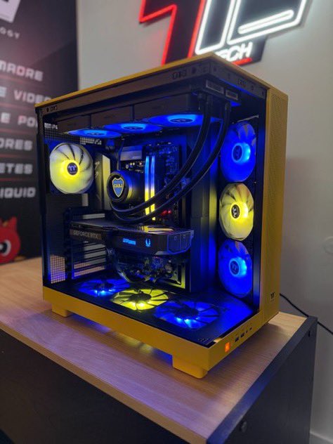 porqueTTarg's tweet image. "Davoo"

Porque mostró su nueva computadora: tiene una RTX 5070, Ryzen 7 7700x, 32gb de ram y cuesta $3.000.000 de pesos.